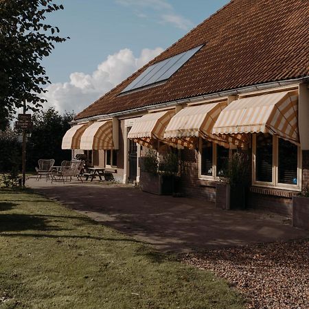 Camping De Tulpenweide Lege Kampeerplaats, Lege Plaats Op Het Gras Zonder Bed Breezand Екстер'єр фото